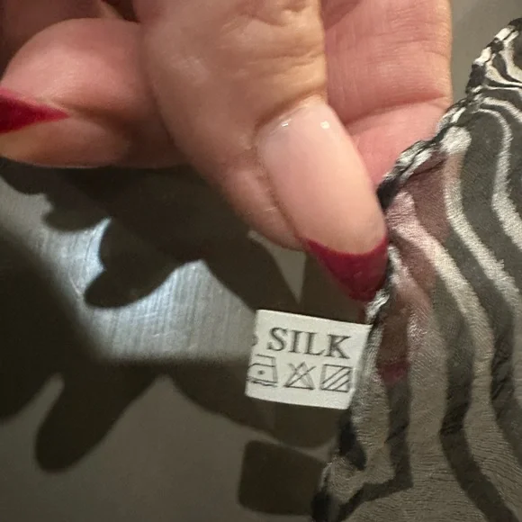 3 scarf bundle - Picture 3 of 14